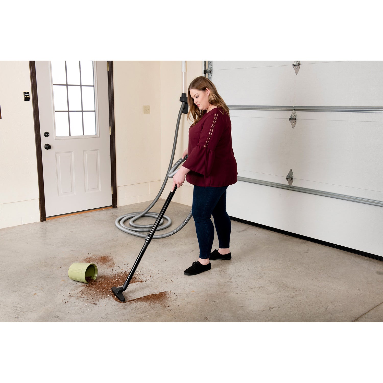 Vroom Retract Vac | Powerful & Compact – The Vacuum Store